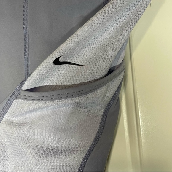 EUC Nike Pro High-Waisted 7/8 Training Leggings With Pockets - Indigo Haze - Picture 8 of 11